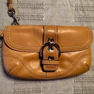 Coach Vintage Leather Wristlet
